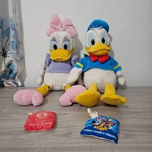 Scentsy Buddy Disney Daisy Donald Duck Plush Doll Stuffed Animal W/ SCENT PAK